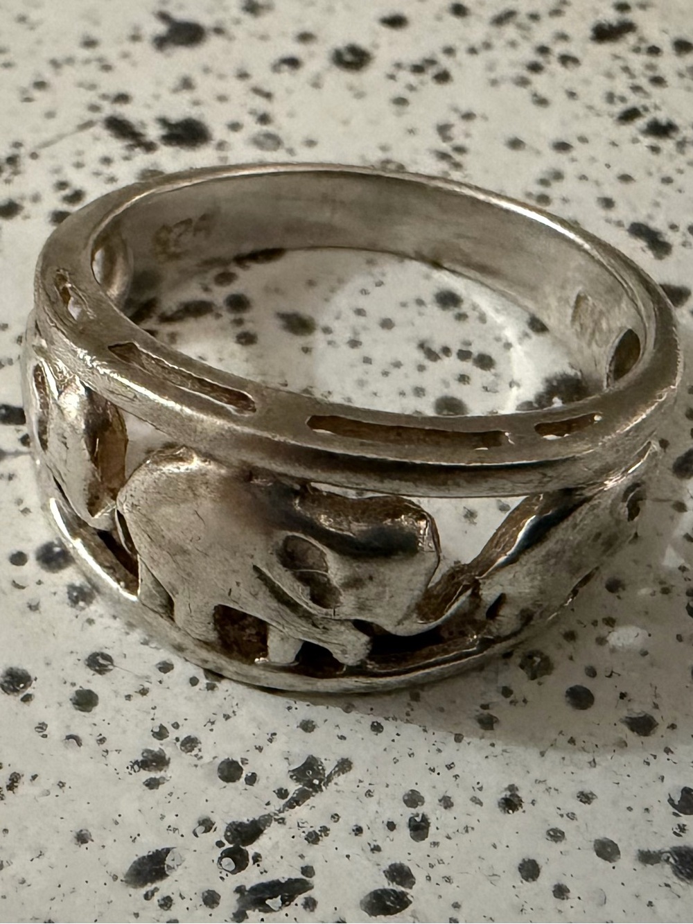 925 Ring Sterling Silver Elephant Trunk Up Band Size 8  Thailand